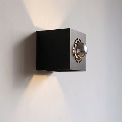 Modern Minimalist Square Iron 1-Light Wall Sconce Lamp