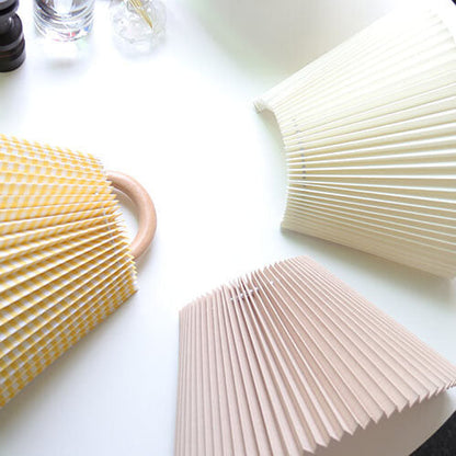 Modern Solid Wood Pleated Semicircle 1-Light Wall Sconce