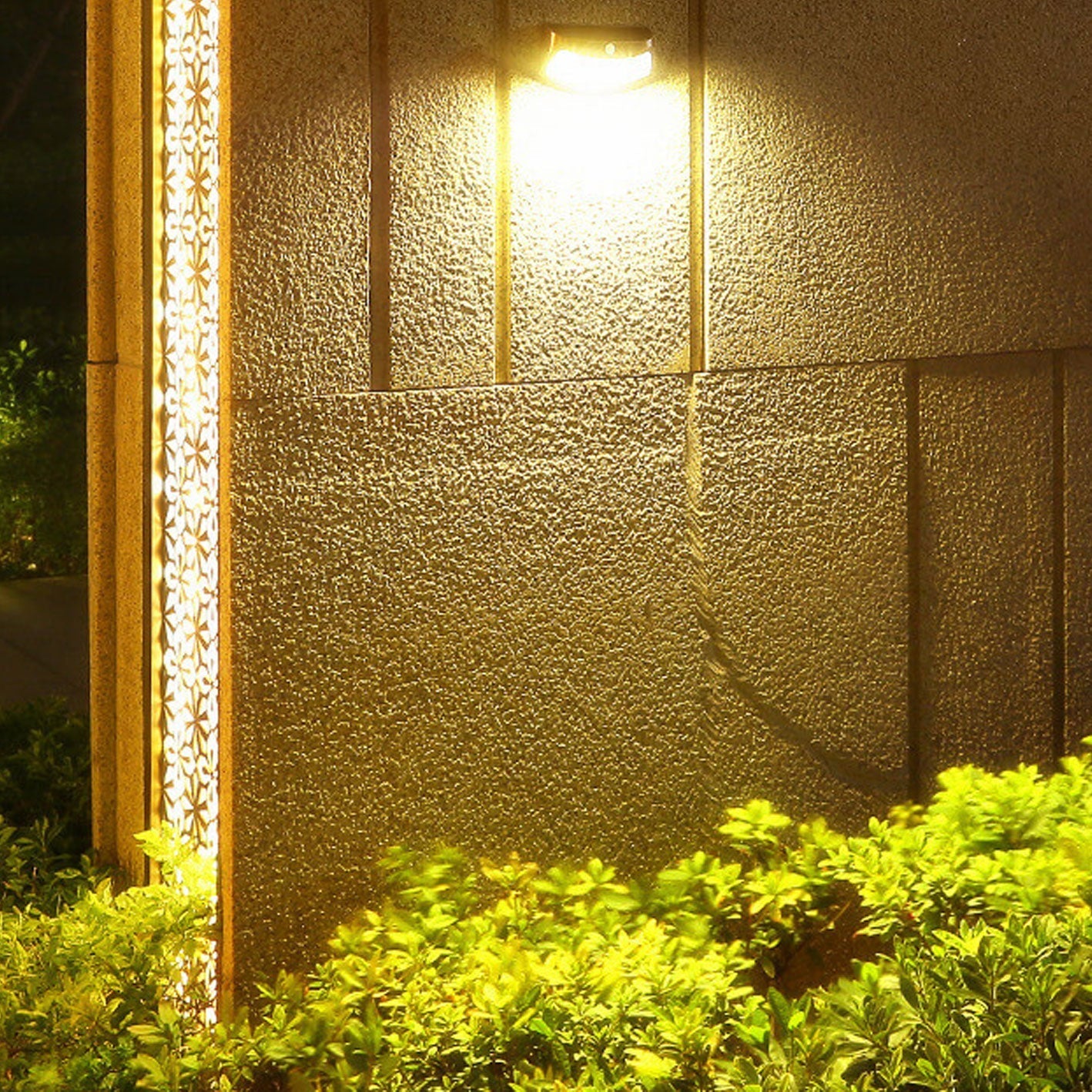 Solar Outdoor Waterproof Patio LED Wall Sconce Lamp