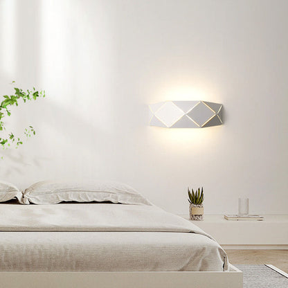 Nordic Iron Geometric Polyhedron LED Wall Sconce Lamp