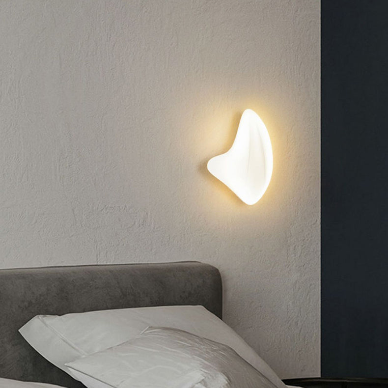 Creative PE Geometric Shade Hardware LED Wall Sconce Lamp