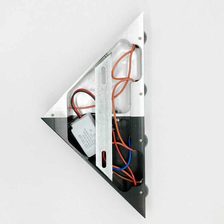 Aluminum Triangle Pyramid Design LED Wall Sconce Lamp