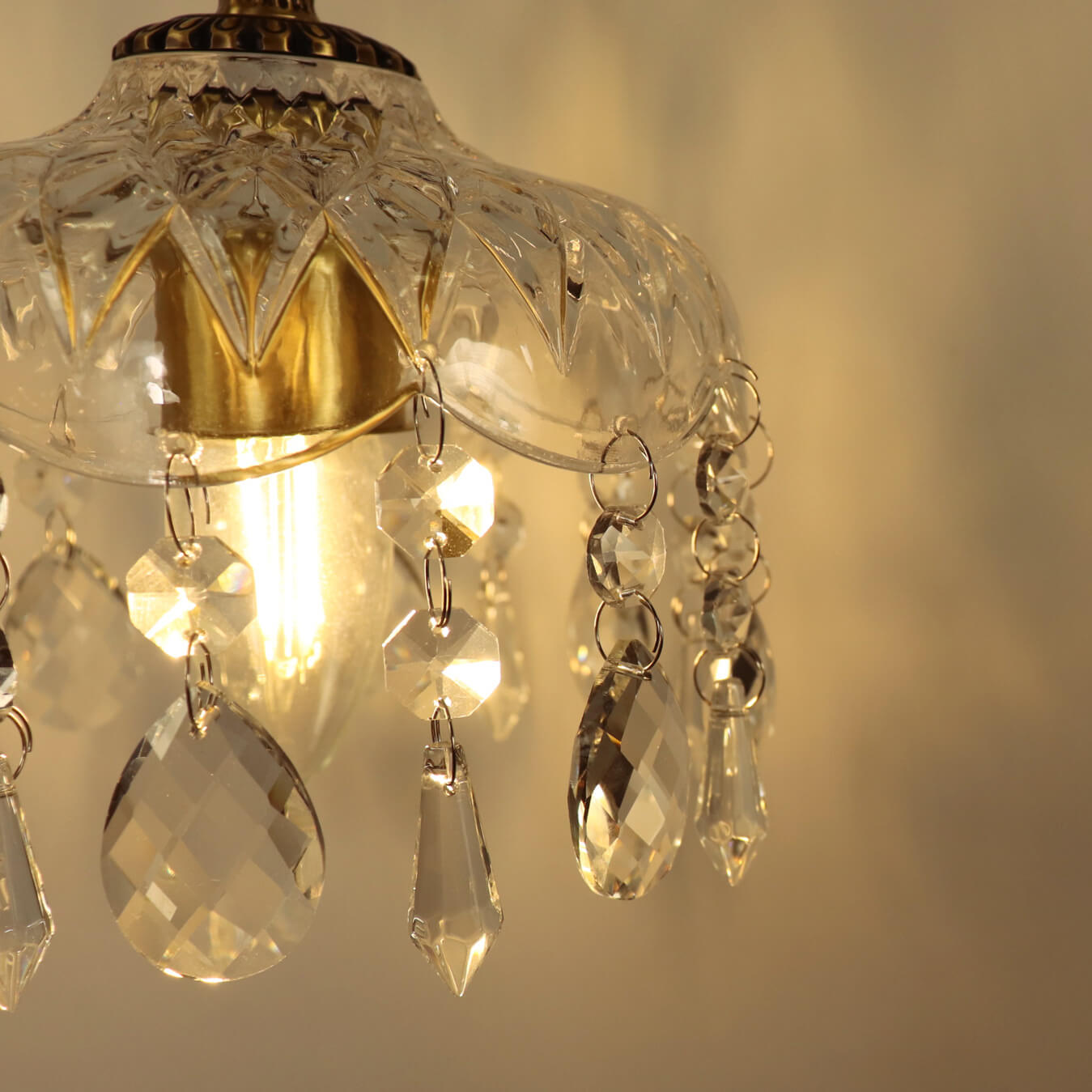 European Light Brass Crystal Glass 1-Light Wall Sconce Lamp