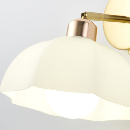 Modern Art Deco Flower Round 1-Light Wall Sconce Lamp