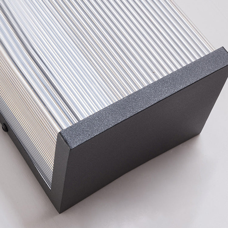 Waterproof Steel Acrylic LED Outdoor Wall Sconce Lamp