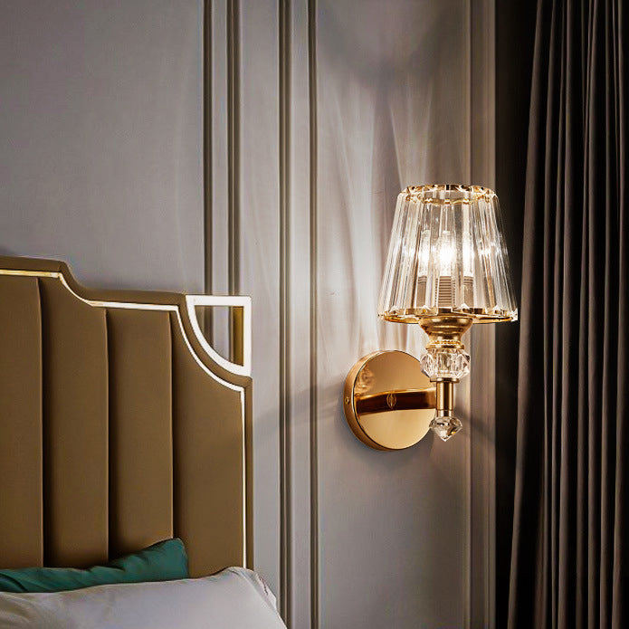 Round Trapezoidal Hardware Crystal 1-Light Wall Sconce Lamp