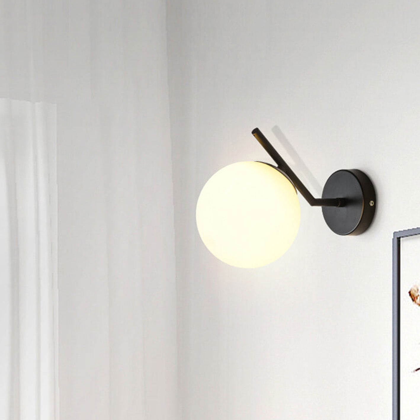 Minimalist Glass Ball Curve Lamp Arm 1-Light Wall Sconce