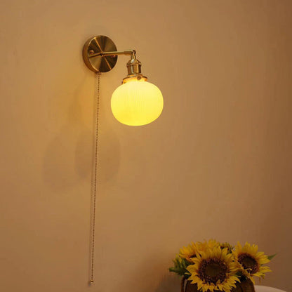 Simplicity Round 1-Light Vanity Light Wall Sconce Lamp