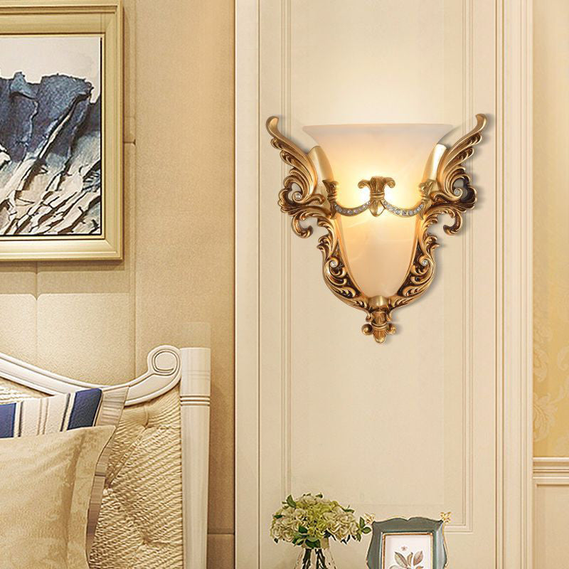 European Flared Carving Resin 1-Light Wall Sconce Lamp