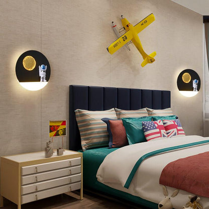Astronaut Resin Acrylic 1-Light LED Circle Wall Sconce Lamp