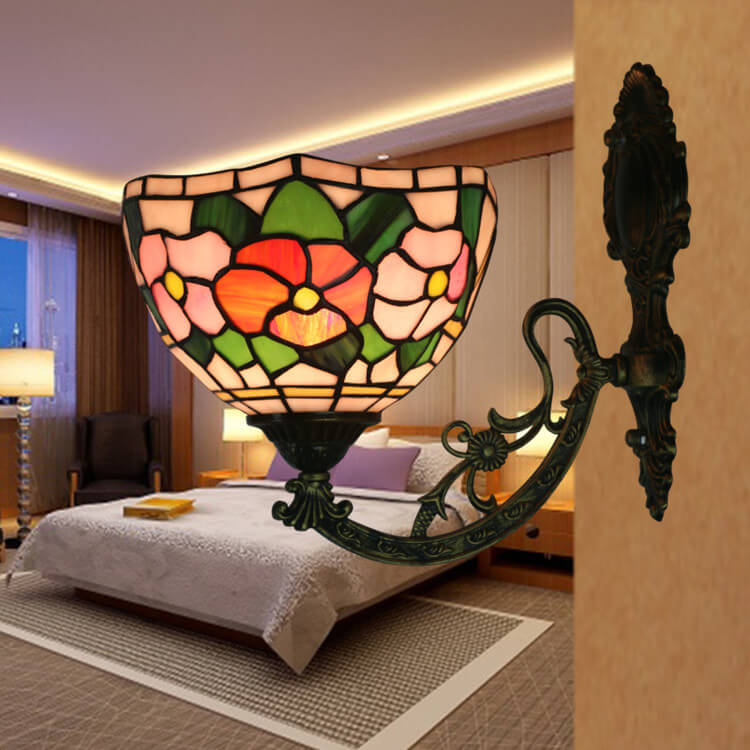 Tiffany Stained Glass Flower 1-Light Wall Sconce Lamp