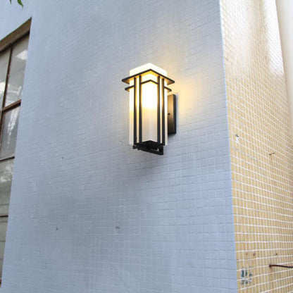 Chinese Glass Lampshade 1-Light Outdoor Wall Sconce Lamp