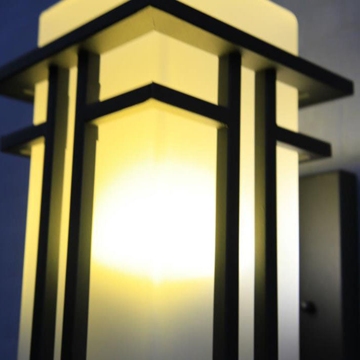 Chinese Glass Lampshade 1-Light Outdoor Wall Sconce Lamp