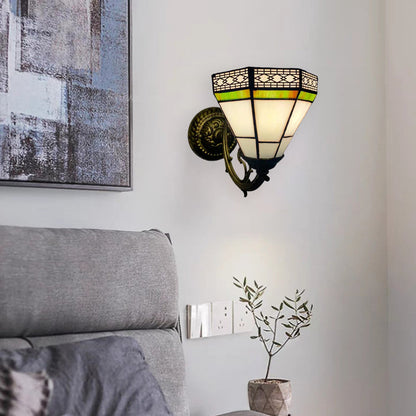 Tiffany Flower Iron Stained Glass 1-Light Wall Sconce Lamp