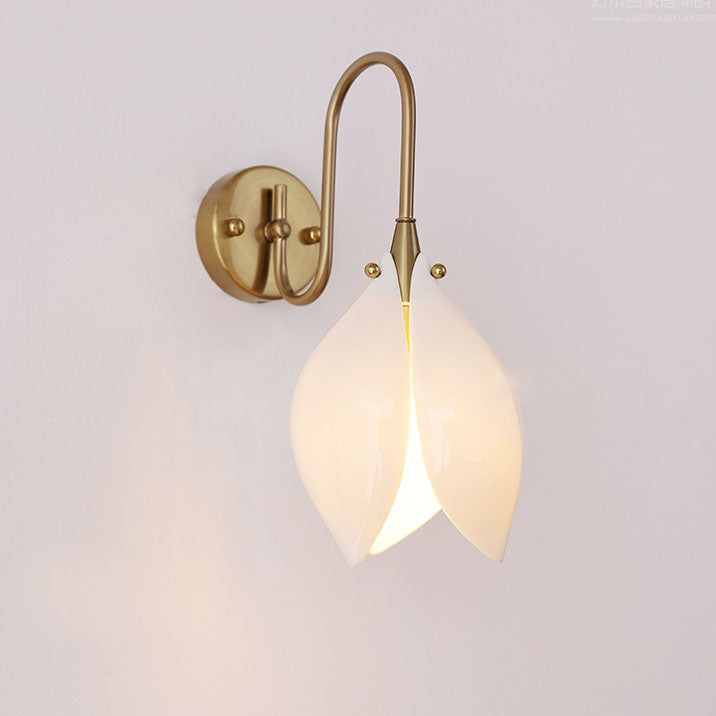 Ceramic Flower Shape Iron Frame 1-Light Wall Sconce Lamp