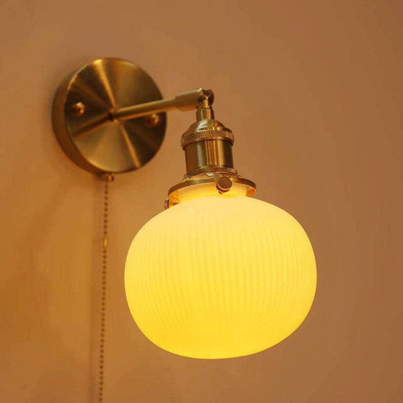 Simplicity Round 1-Light Vanity Light Wall Sconce Lamp