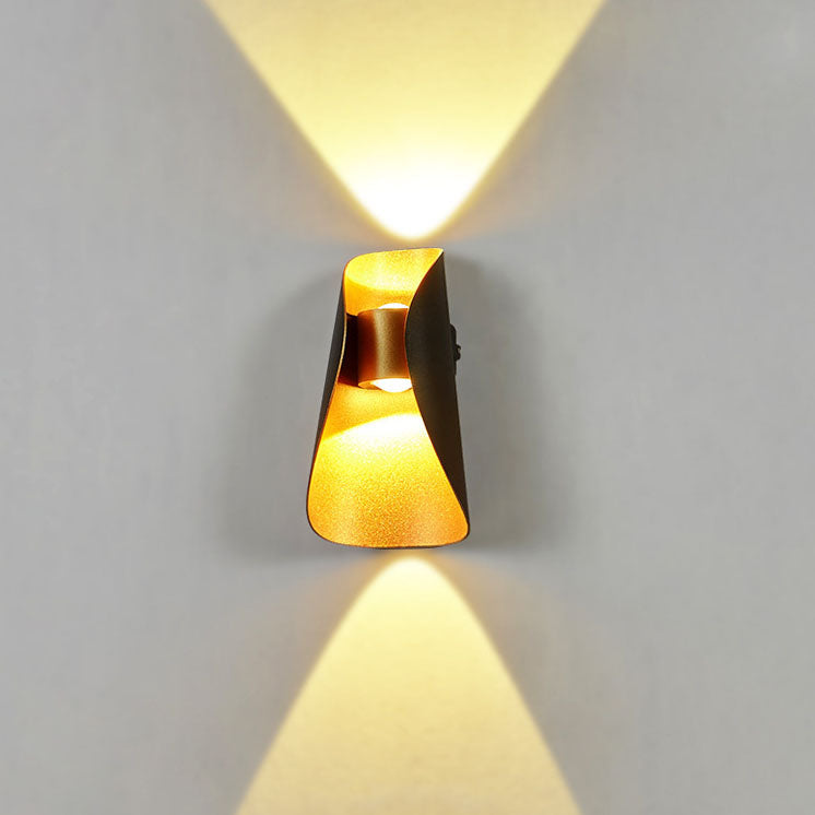 Shape Outdoor Patio Balcony Waterproof LED Wall Sconce Lamp