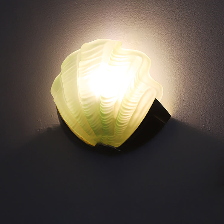 Modern Art Deco Shell Brass Glass 1-Light Wall Sconce Lamp