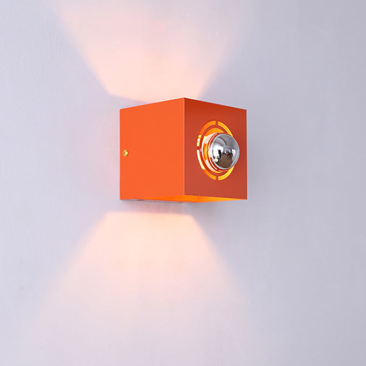 Modern Minimalist Square Iron 1-Light Wall Sconce Lamp