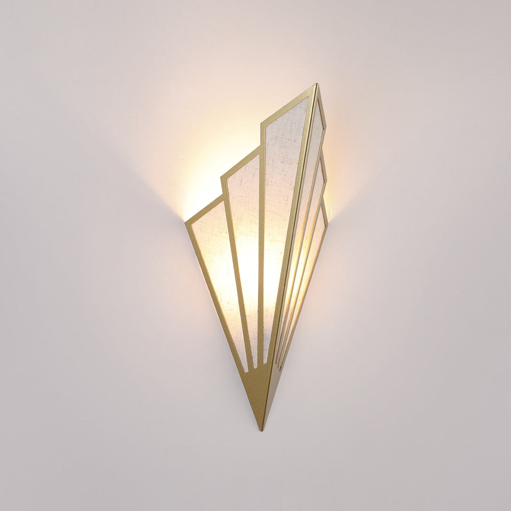 Creative Scalloped Iron Linen 1-Light Wall Sconce Lamp
