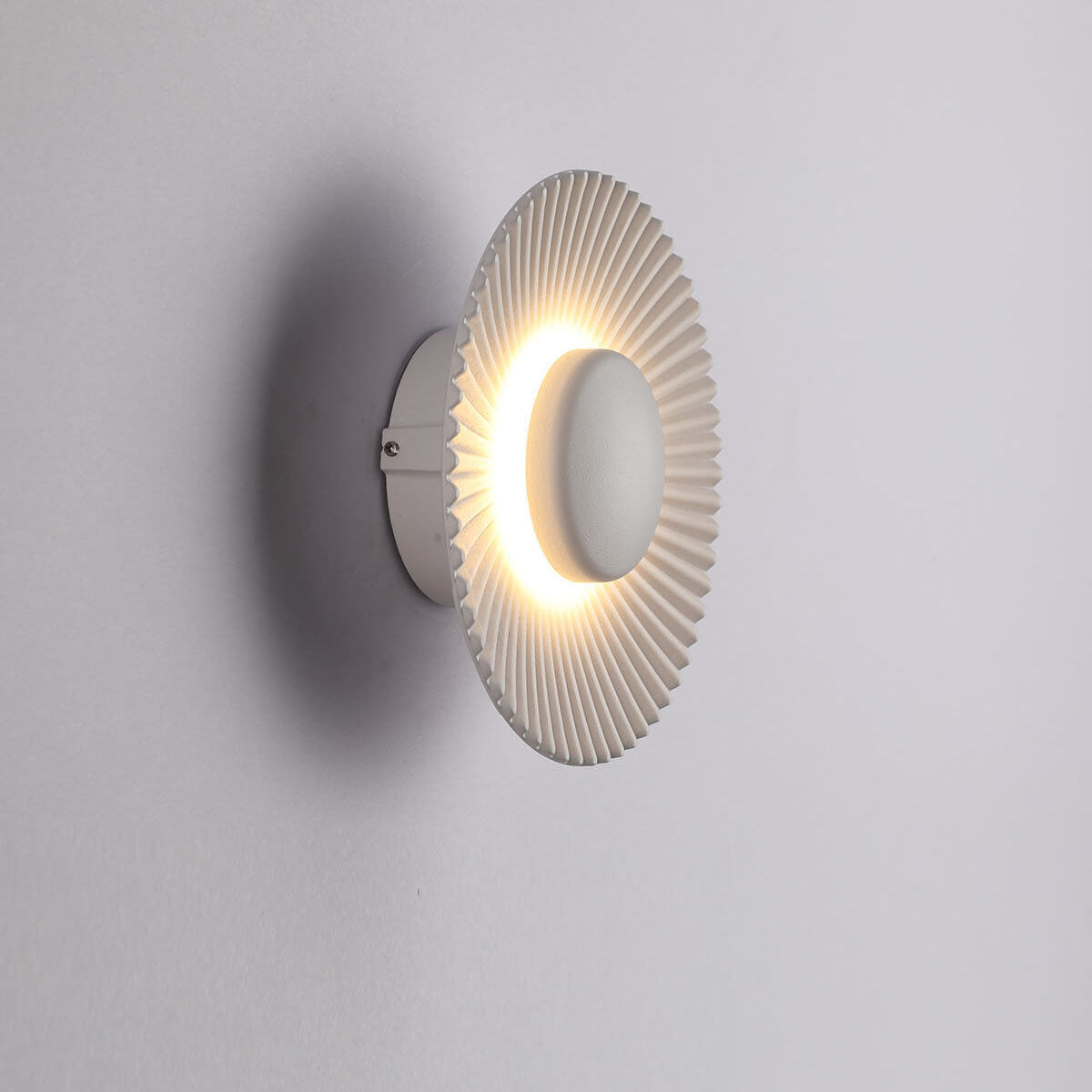 Round Shell Textures Aluminum 1-Light LED Wall Sconce Lamp