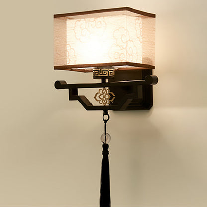 Chinese Embroidered Iron Fabric 1-Light Wall Sconce Lamp