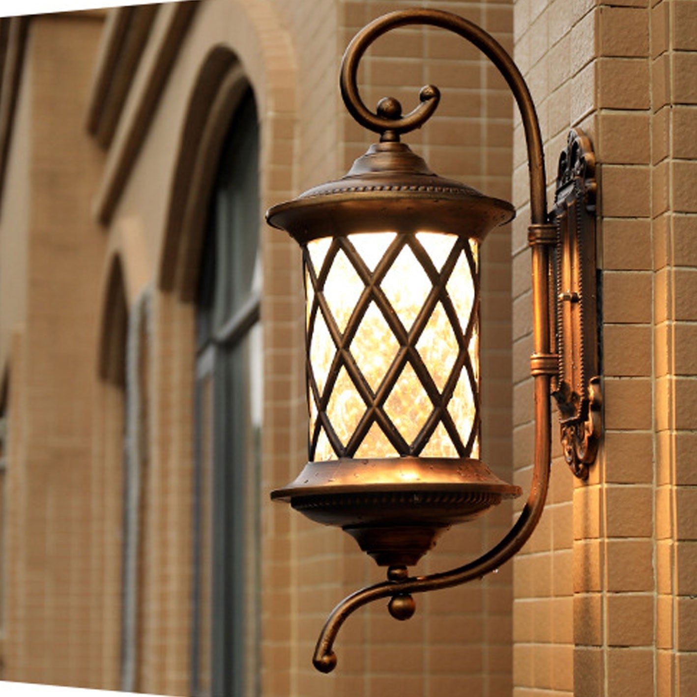 European-style Waterproof LED Outdoor Wall Sconce Lamp