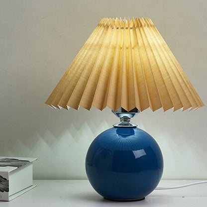 Nordic Minimalist Ceramic Pleated 1-Light Table Lamp