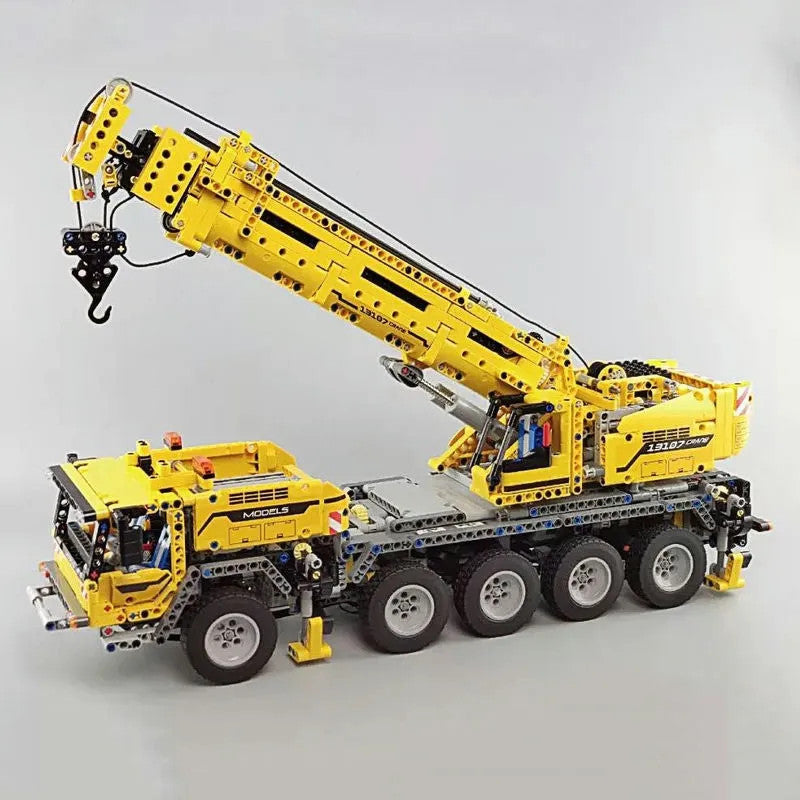 MOC APP Motorized RC Heavy Mobile Lift Crane Truck Bricks Toy