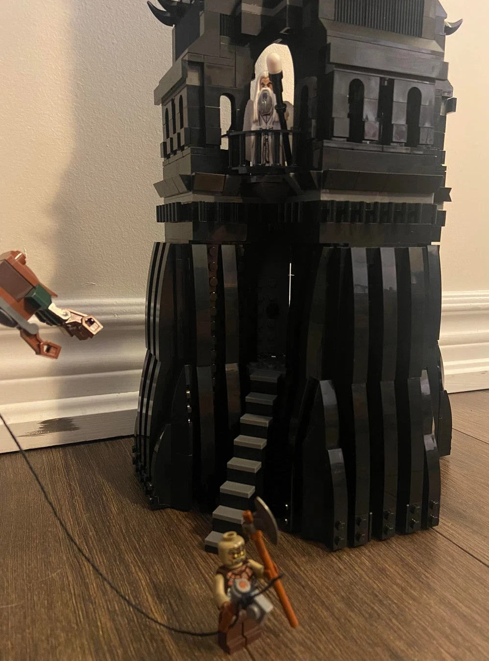 NEW LOTR Tower of Orthanc Complete Toy Set - 2359 Pieces Building Blocks Set