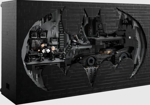 NEW 3981PCS Batman Batcave Shadow Box Building Block Set W/ FIGS