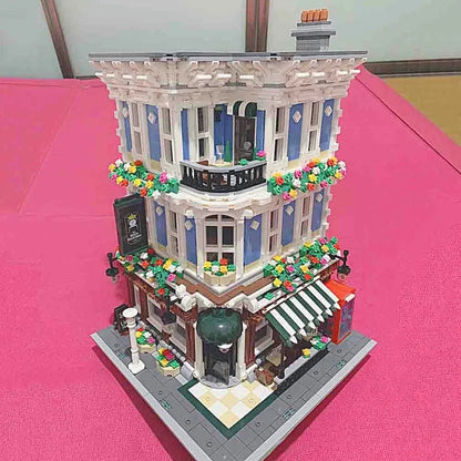 MOC City Street Expert Queen Bricktoria Bricks Toy 10197