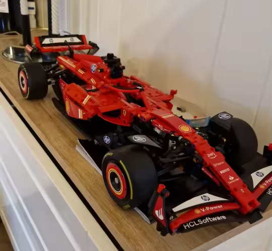 NEW 2024 1361 Pcs Technical F1 1:8 Ferrari SF-24 Building Blocks F1 Race Car