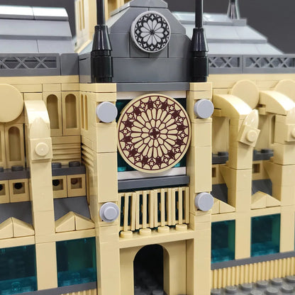 MOC Architecture Paris Notre Dame Cathedral Bricks Toy