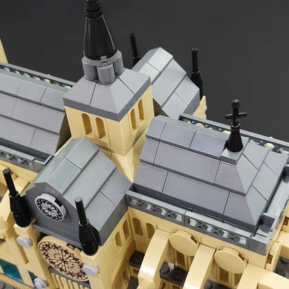MOC Architecture Paris Notre Dame Cathedral Bricks Toy