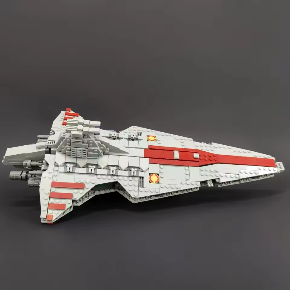 NEW 960 PCS UNBRANDED MOC Venator Class Republic Attack Cruiser Generic Blocks
