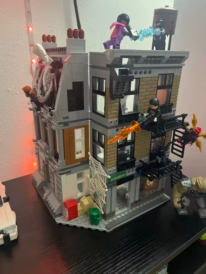NEW Sanctum Sanctorum Generic Building Block Set With 6 Minifigures