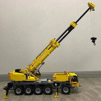 MOC APP Motorized RC Heavy Mobile Lift Crane Truck Bricks Toy