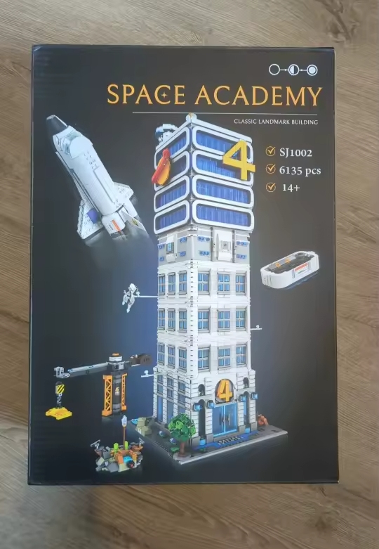 NEW IN BOX Fantastic 4 Modular Building 6135PCS Superhero Modular Building Set