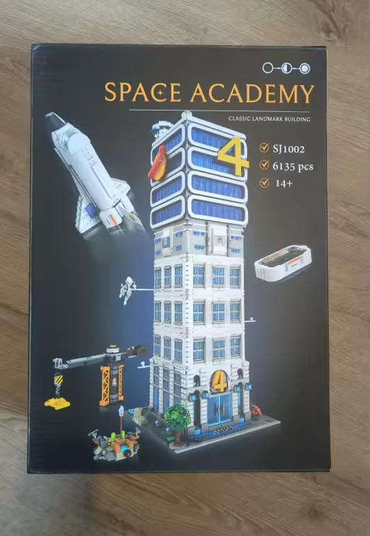 NEW IN BOX Fantastic 4 Modular Building 6135PCS Superhero Modular Building Set