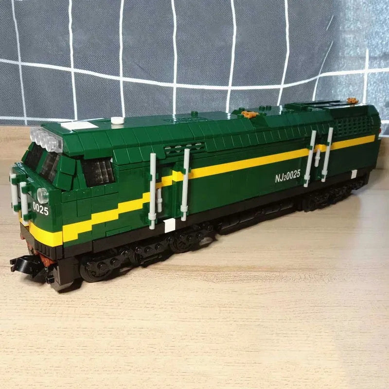 MOC Green Diesel Train Extended Carriage Bricks Toy