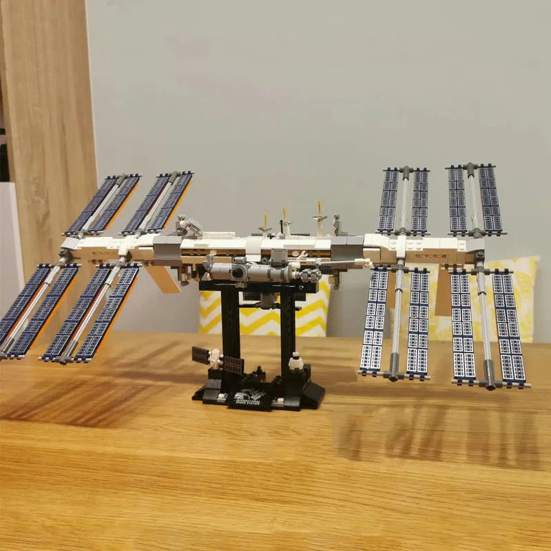 MOC Ideas International Space Station Bricks Toy 60004