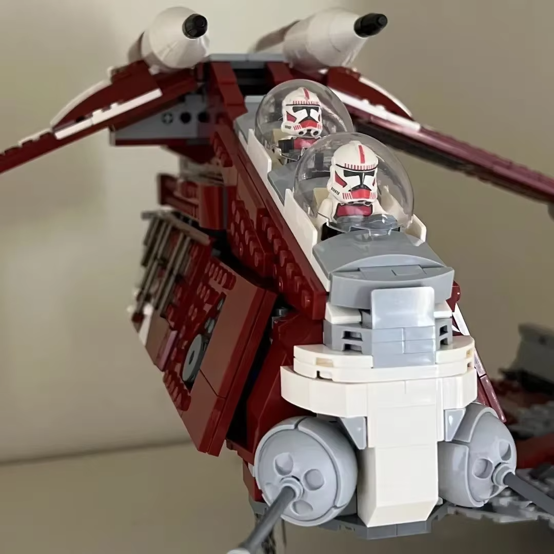 NEW Star Wars Coruscant Guard Gunship Building Block Set With ALL FIGS