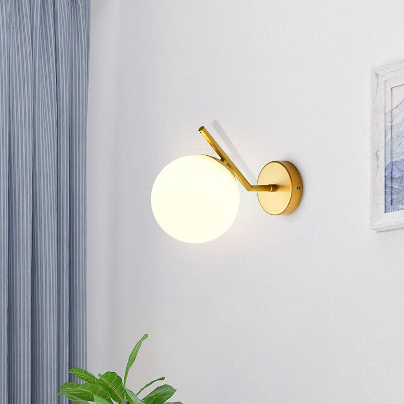 Minimalist Glass Ball Curve Lamp Arm 1-Light Wall Sconce