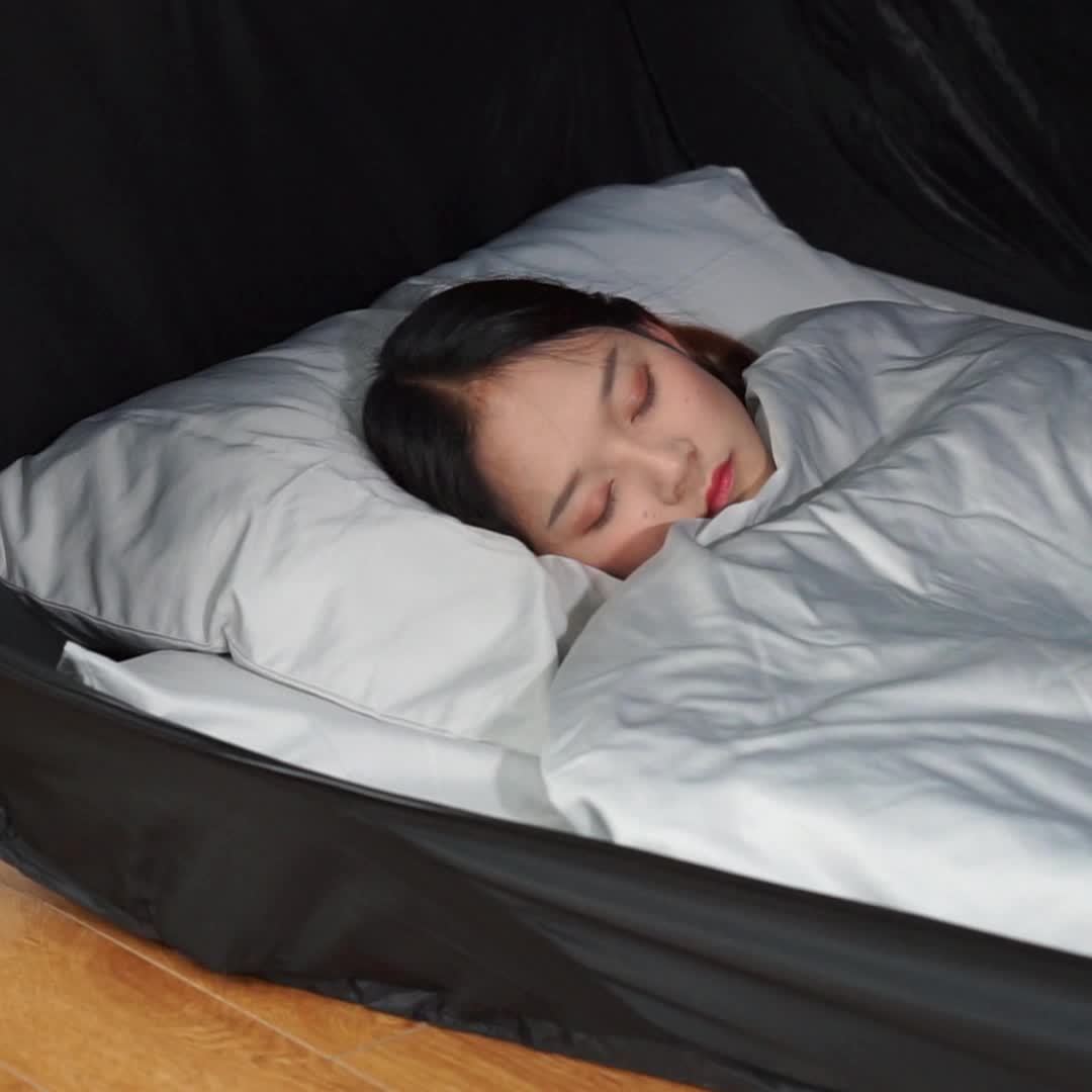 Foldable Tent Bed with Zip Closure and Mesh Vents