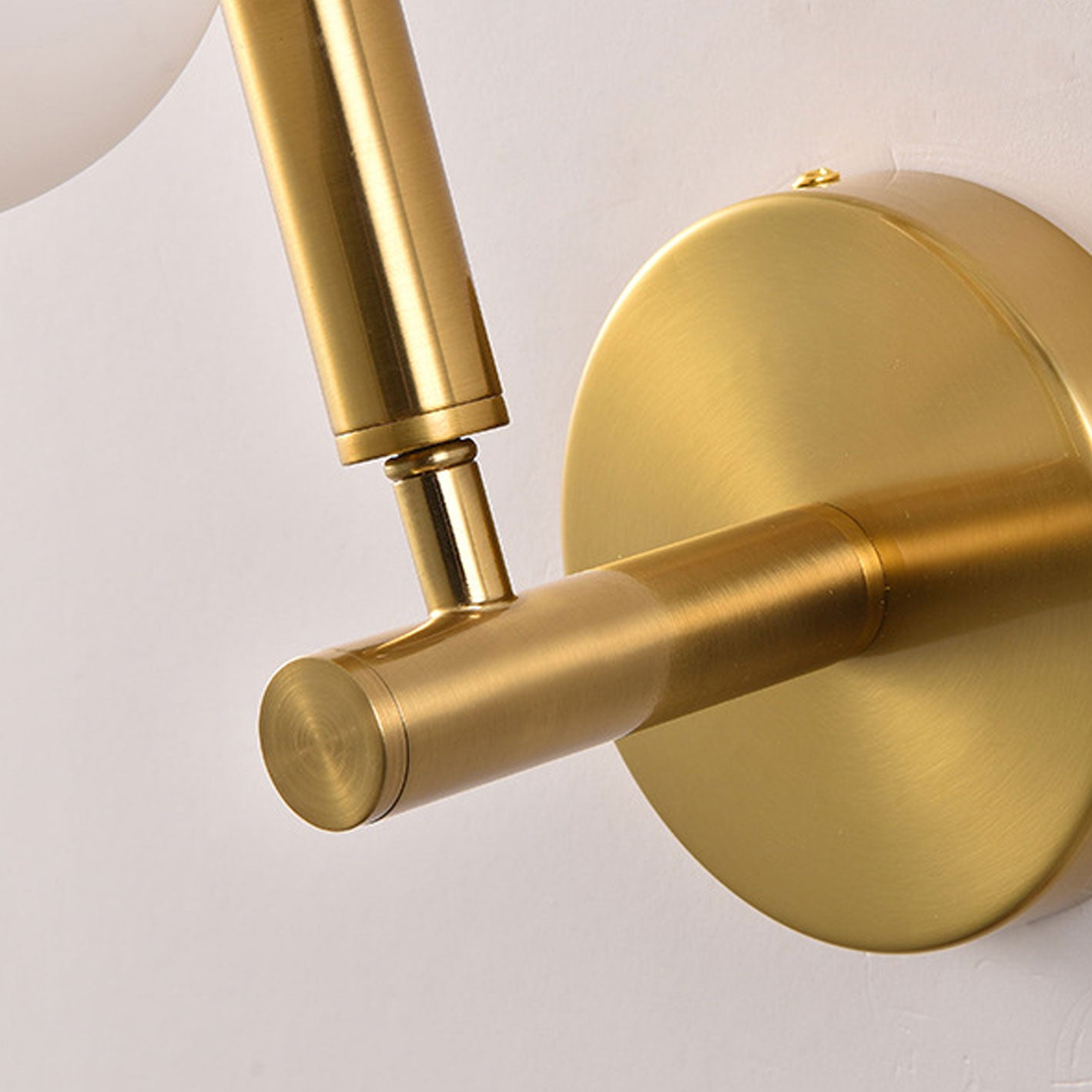 Light Luxury Iron Glass Round 3-Light Wall Sconce Lamp