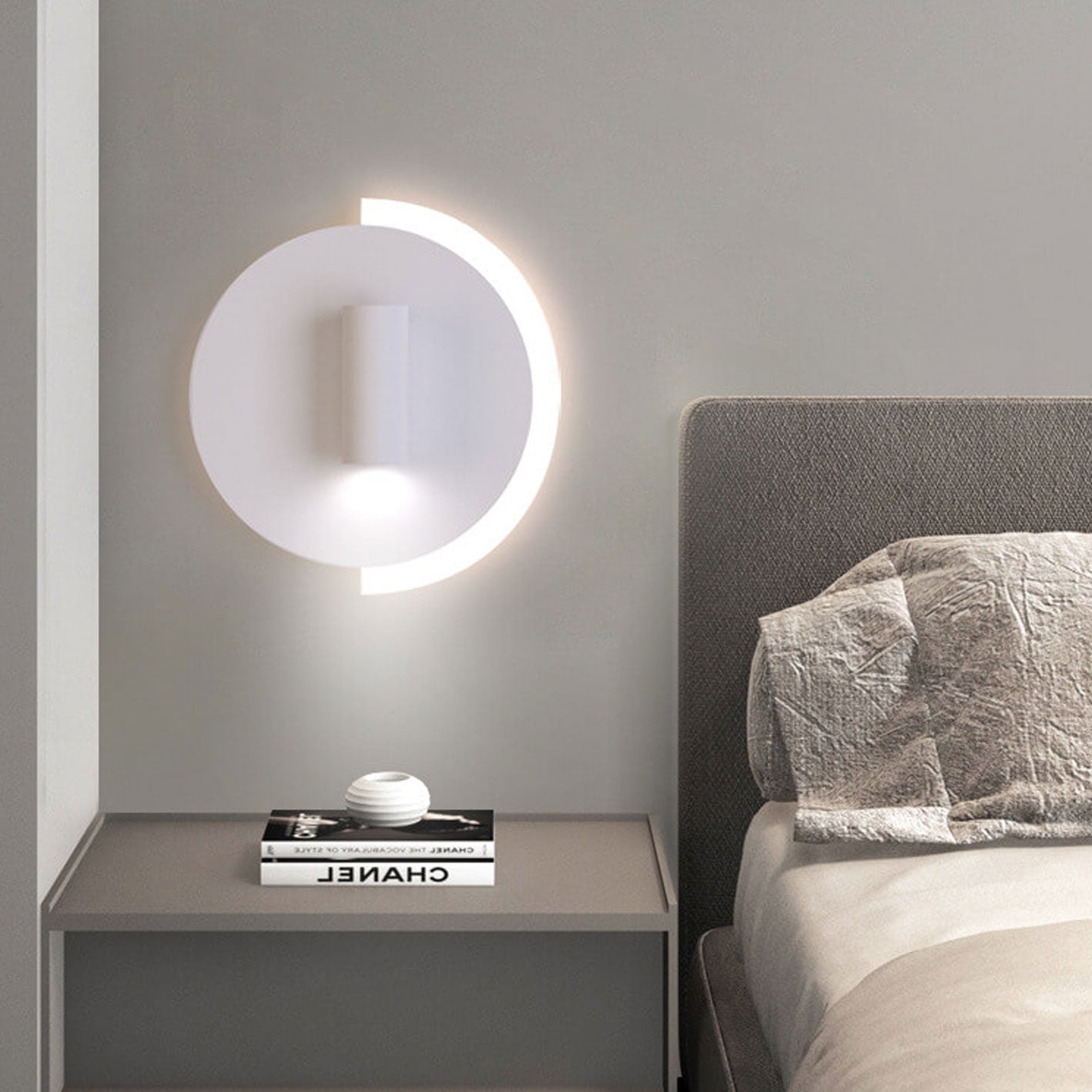 Acrylic Disc Spotlight Rotatable LED Wall Sconce Lamp