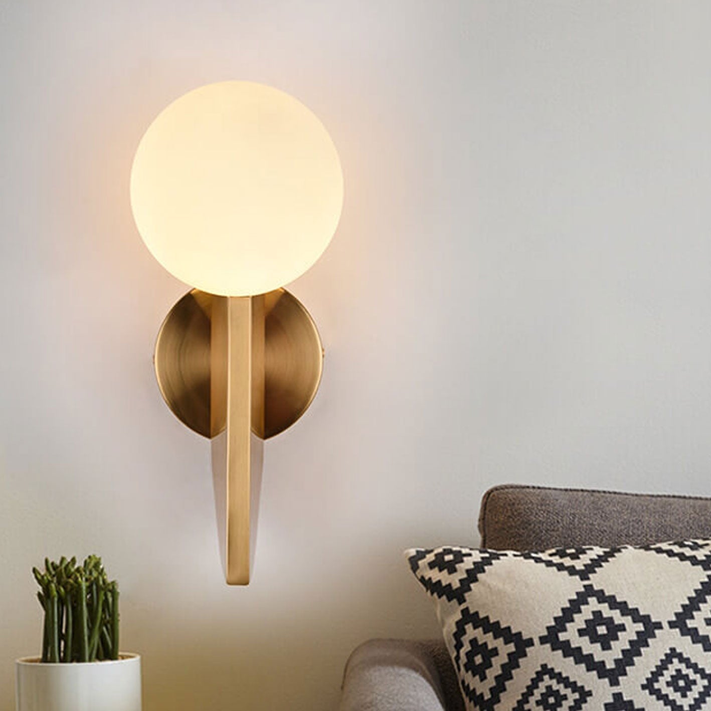 Nordic Simple Ball Lamp Shade 1-Light Wall Sconce Lamp