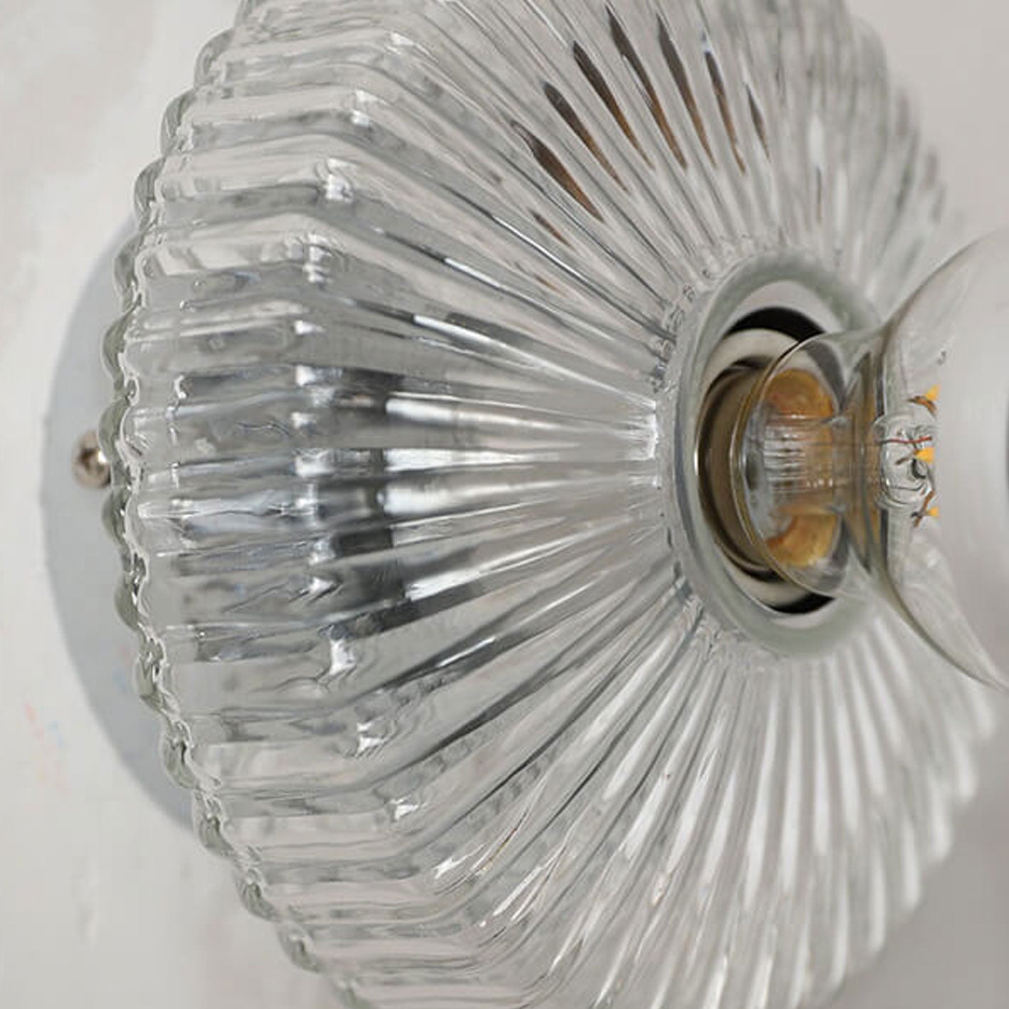 Glass Vertical Grain Design 1-Light Wall Sconce Lamp