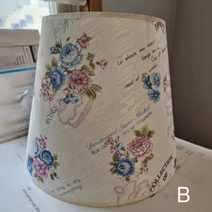 Modern Simple Floral Fabric Iron Vase Base 1-Light Table Lamp